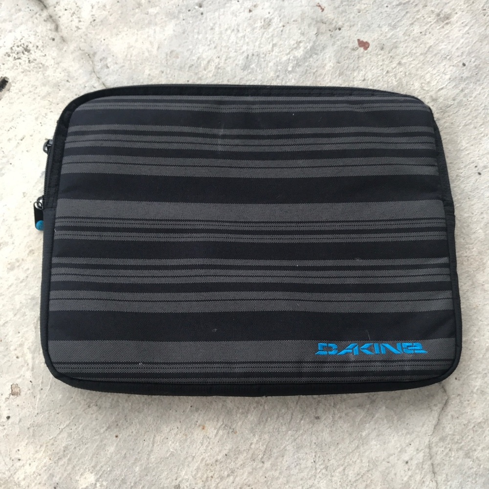 Laptop sleeve